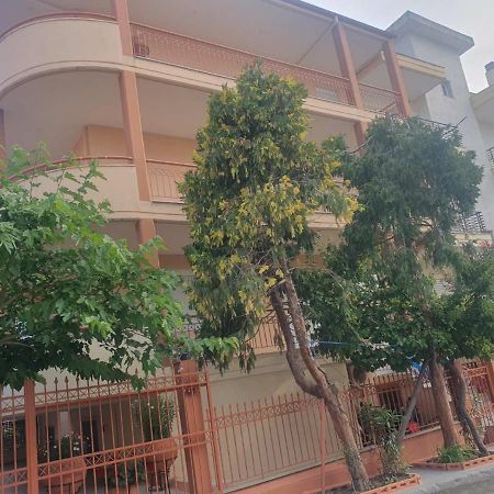 Elle Apartment By Alp Hospitality Services Nea Kallikrateia Εξωτερικό φωτογραφία