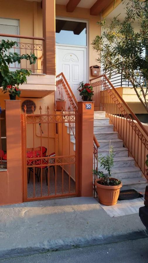 Elle Apartment By Alp Hospitality Services Nea Kallikrateia Εξωτερικό φωτογραφία